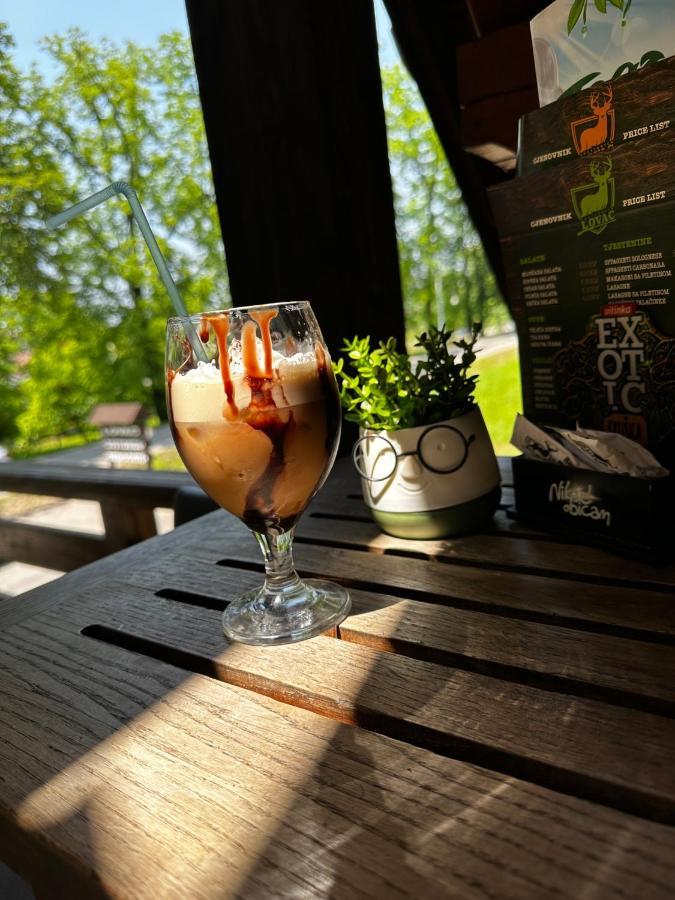 Prenociste/Restoran Lovac Hotel Bihać Exterior foto